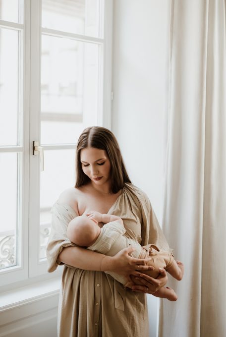 Photographe maternité allaitement bébé Strasbourg Alsace